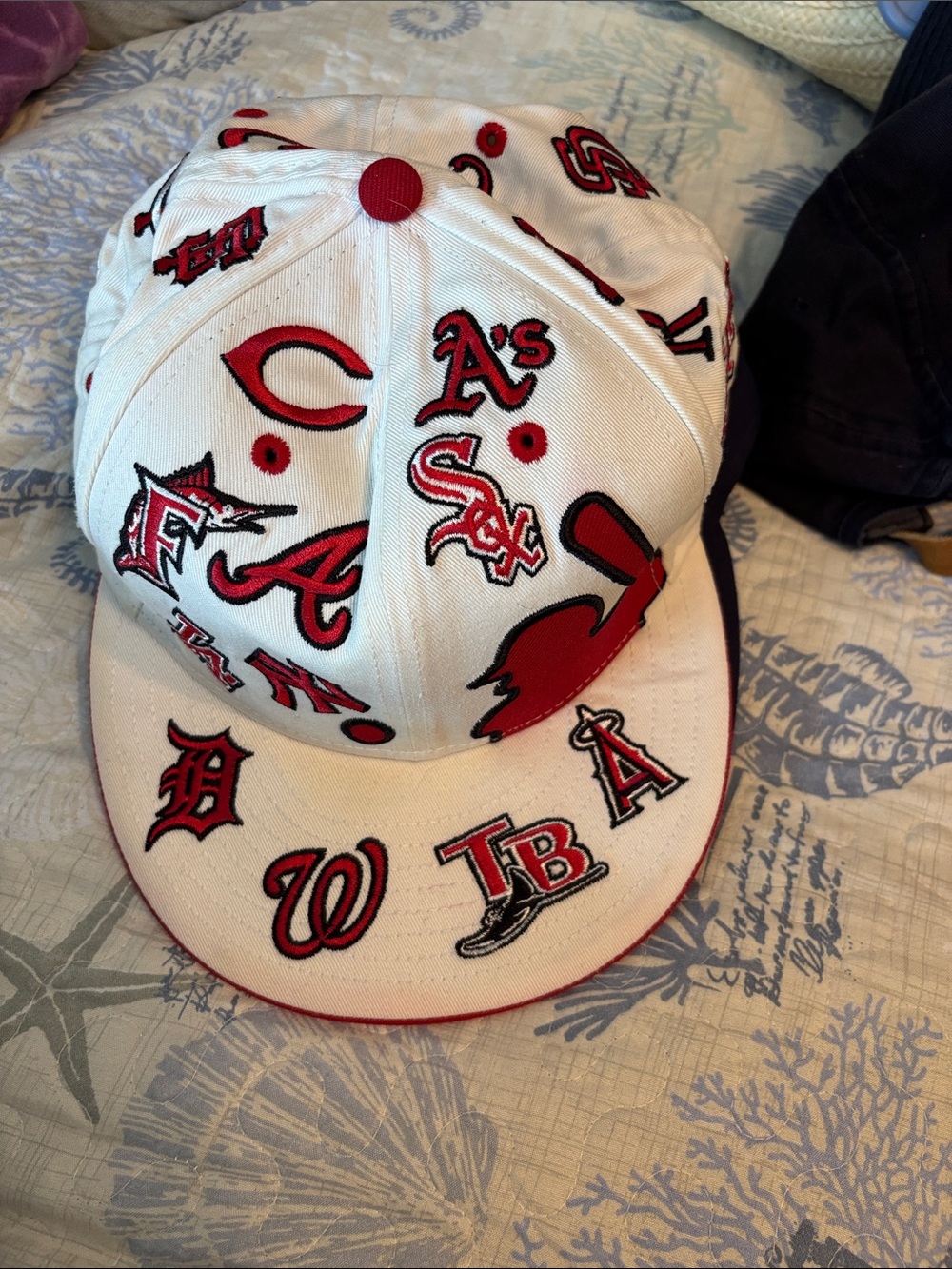 Vintage New Era MLB "All Over" Multi-Team Logo Fitted Hat - White/Red/Black